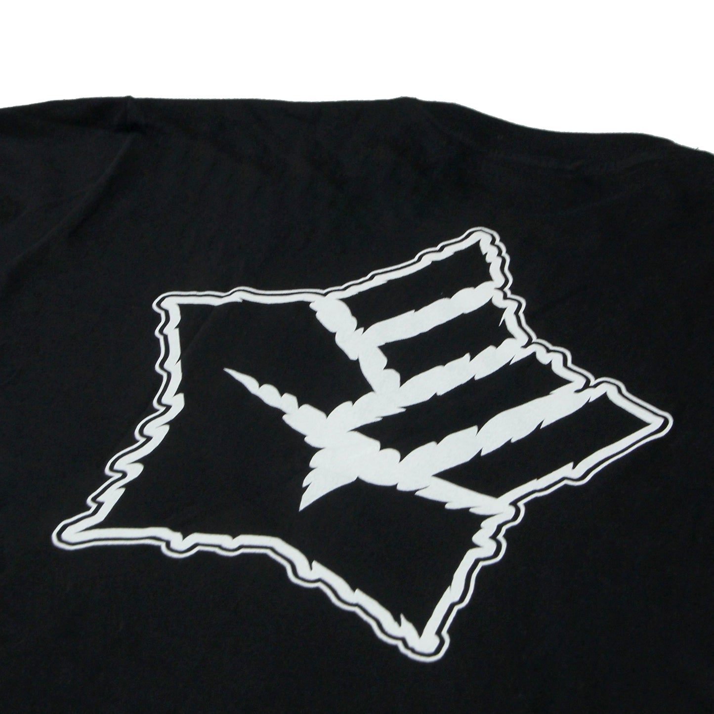 Against Tshirt - Ozzom Longsleeve